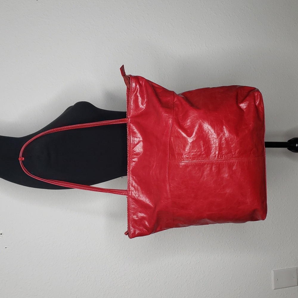 Latico Leather Large Hobo Tote Bag Everyday Essential Bag Travel Red Beachy